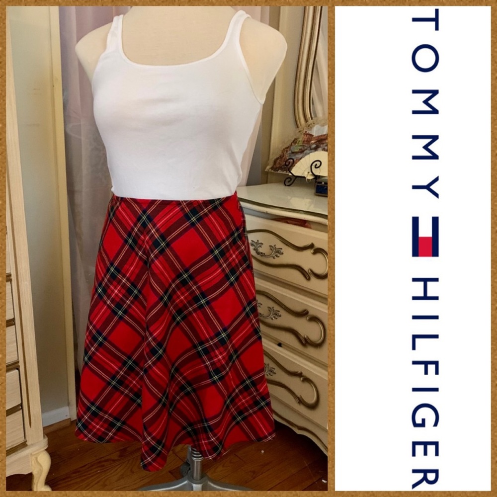 EUC | Tommy Hilfiger Plaid Skirt!